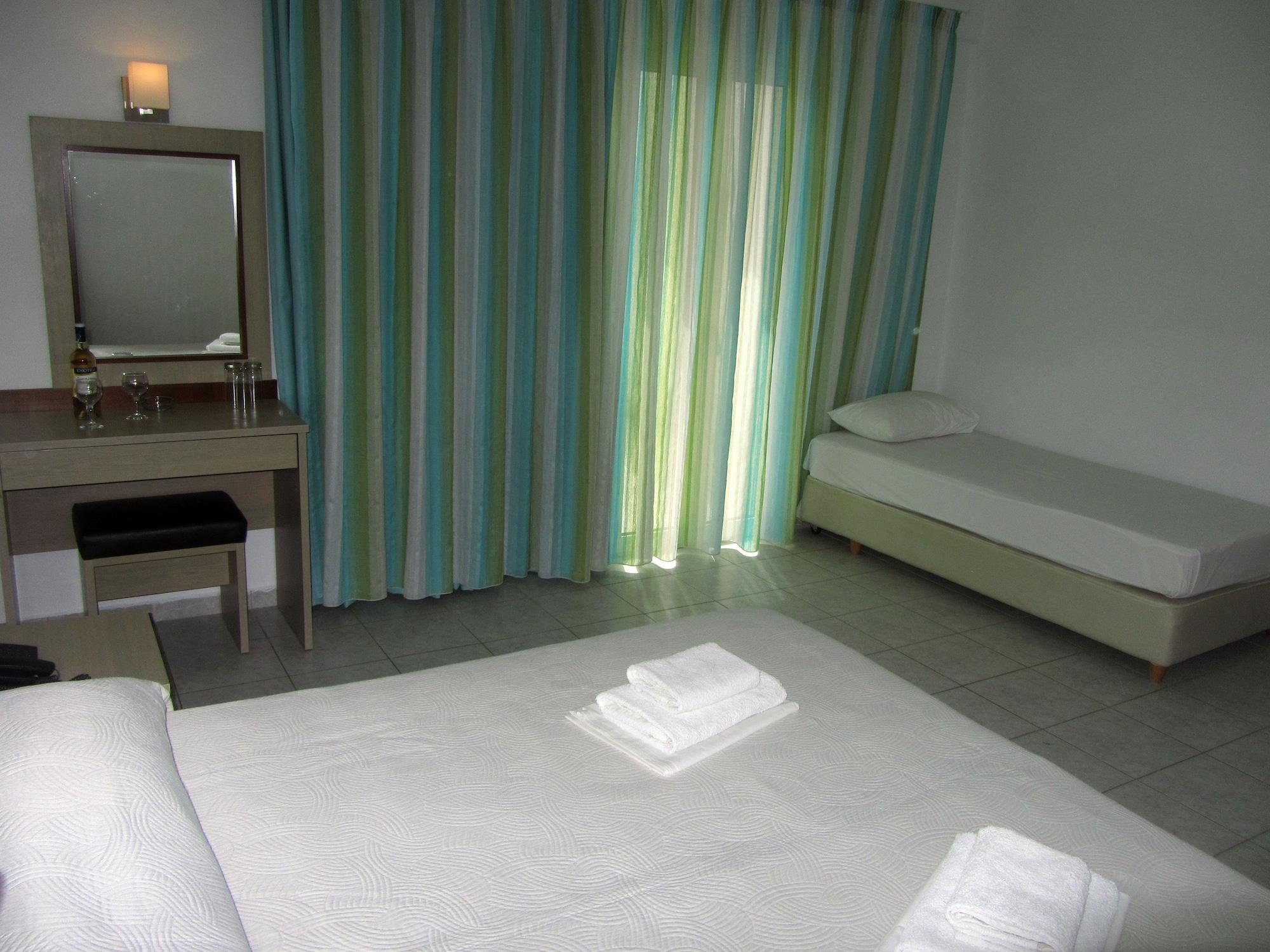 Petra Hotel อาเยียกาลินี ภายนอก รูปภาพ