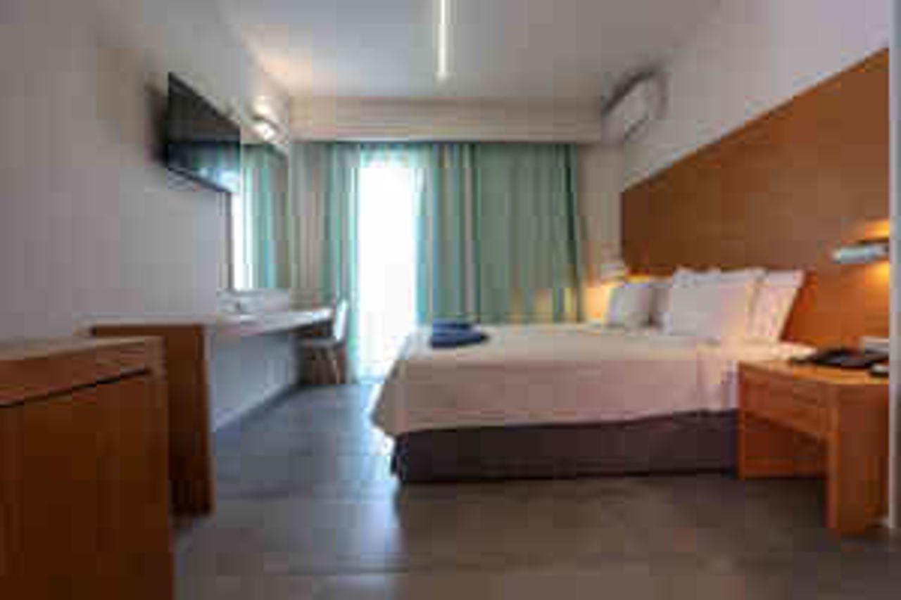 Petra Hotel อาเยียกาลินี ภายนอก รูปภาพ