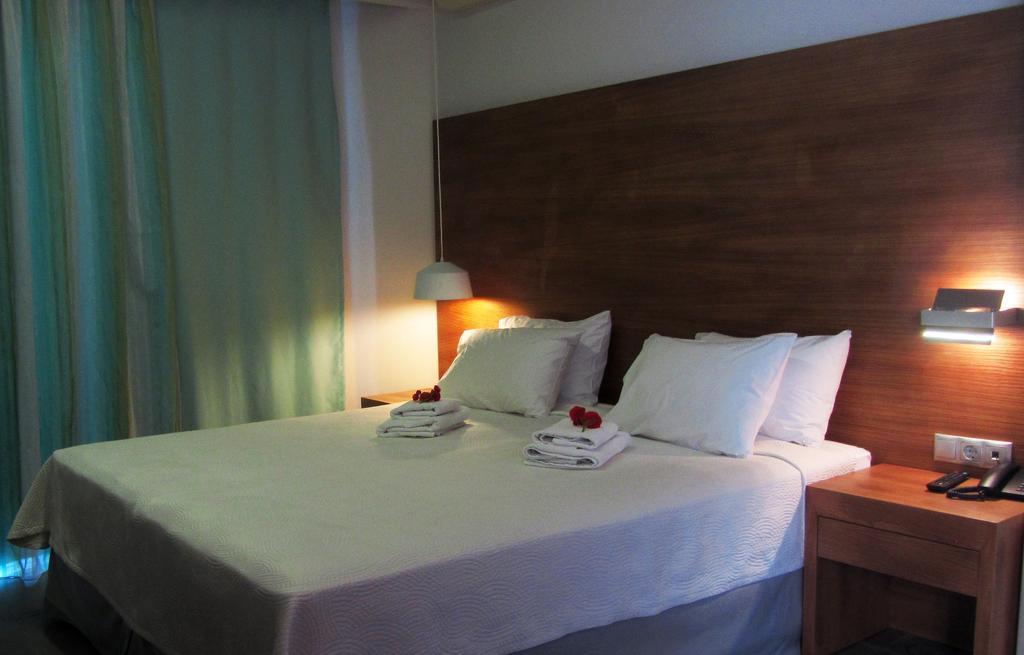 Petra Hotel อาเยียกาลินี ภายนอก รูปภาพ