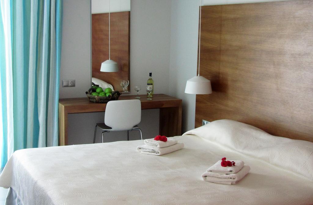 Petra Hotel อาเยียกาลินี ภายนอก รูปภาพ