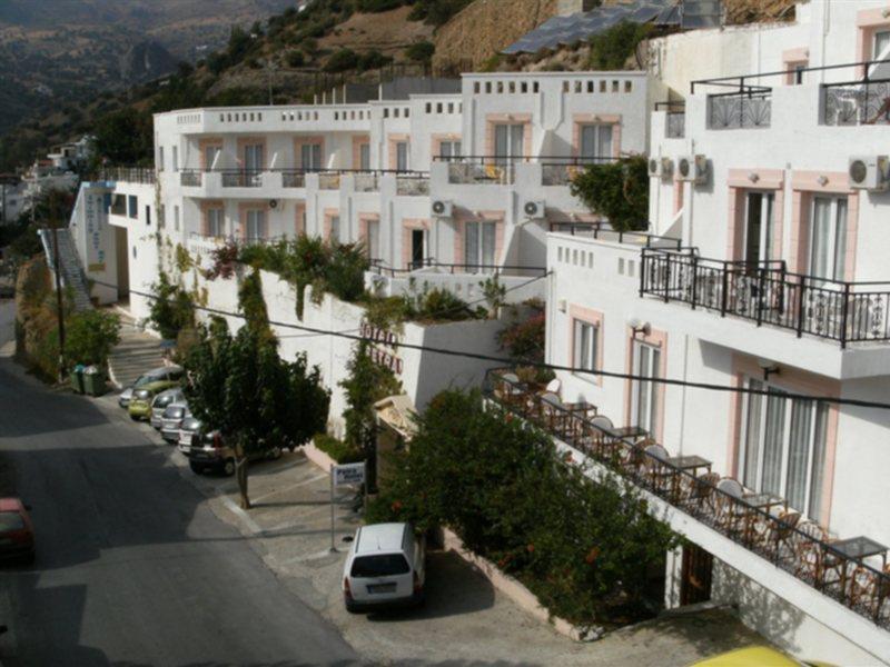 Petra Hotel อาเยียกาลินี ภายนอก รูปภาพ